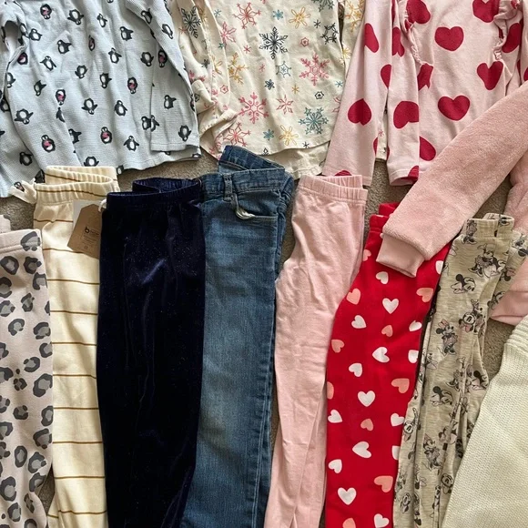 Toddler Girls 4T Bundle of Approx 17 pieces - Picture 3 of 7